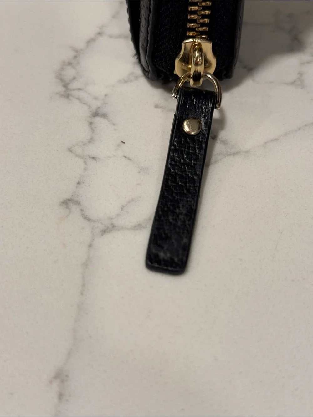 kate spade Black and Cream Bow-Accent Zip Around Wallet